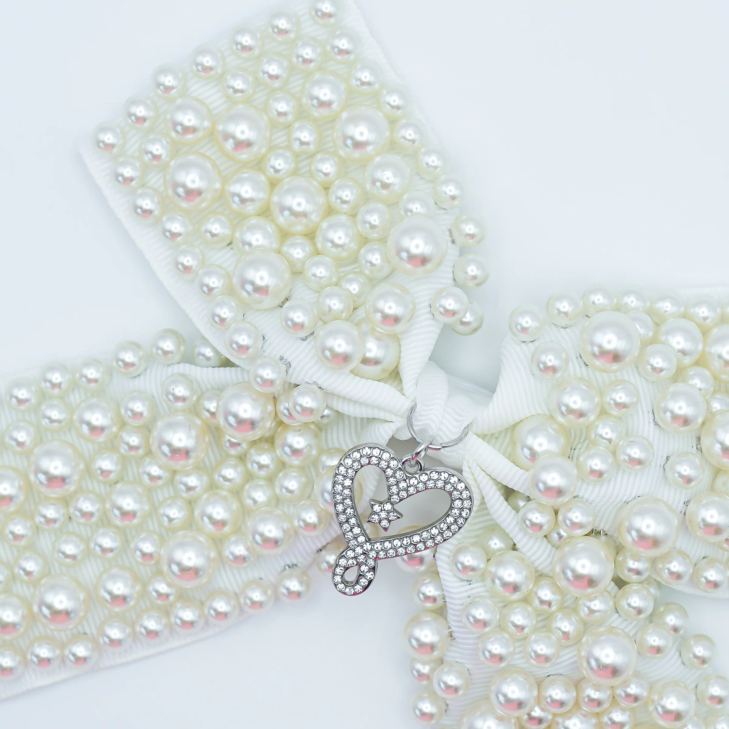 Joelle Perfect Pearl Bow - Image 4