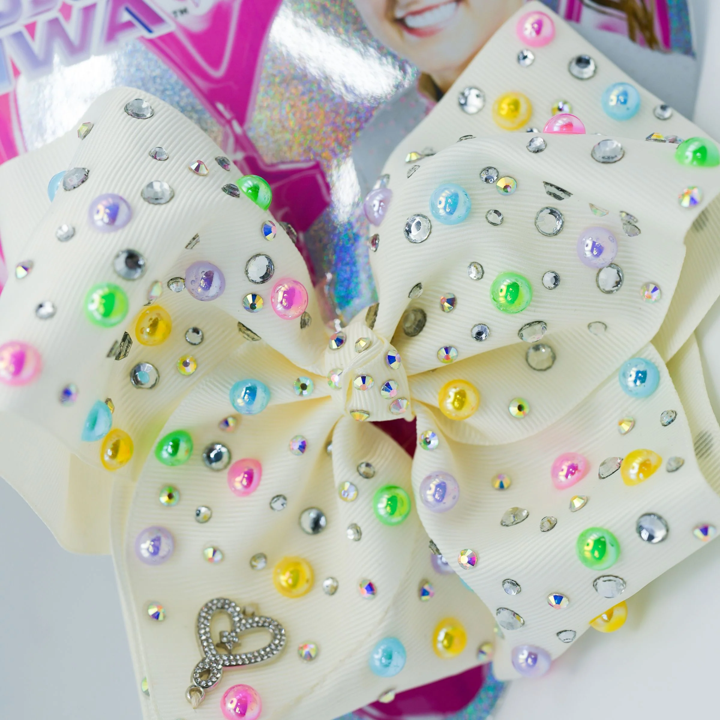 JoJo Sweet Spring Bow - Image 3
